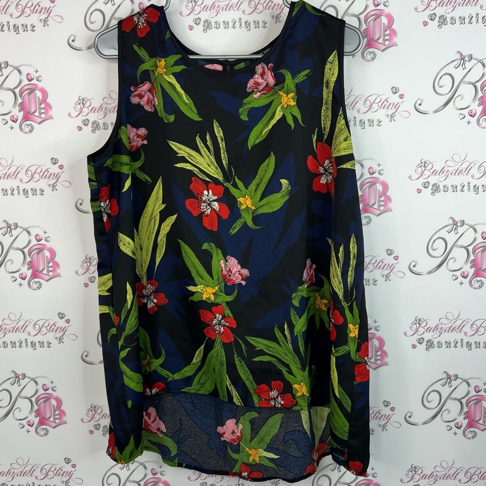 Mario Serrani Italy tank top flowers tropical Black Floral Sleeveless Blouse